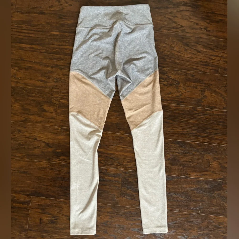 Outdoor Voices Activewear Legging - Picture 2 of 5